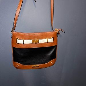 Crossbody bag / unknown brand